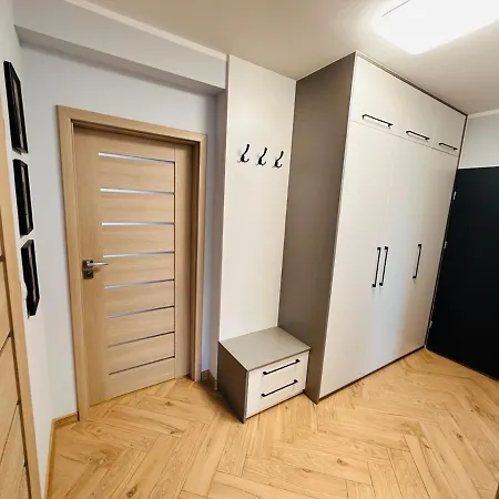 Apartament Neustettin-polna 슈체시네크
